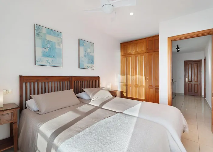 Great Sunset Views Gigantes