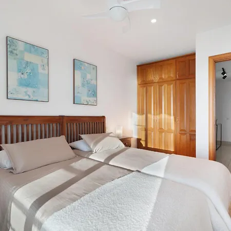 Great Sunset Views Gigantes